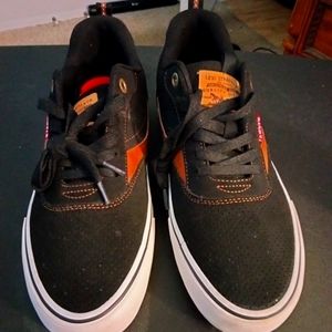 Levi 10.5 black & brown shoes